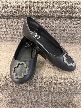 Sam & Libby Black Ballet Flats with Jeweled Quatrefoil Accent